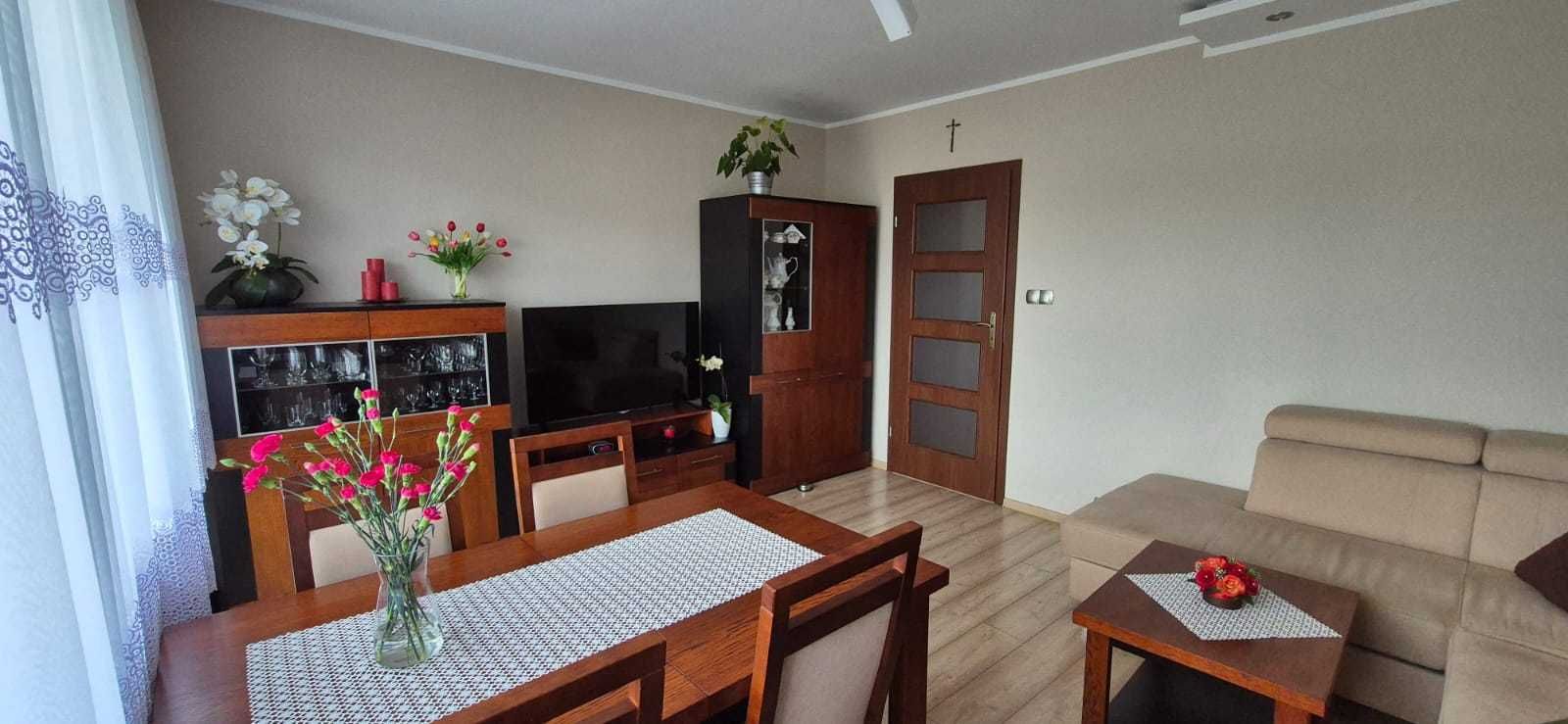 Sprzedam mieszkanie w Słupcy, 3 pokoje, Os. Niepodległości