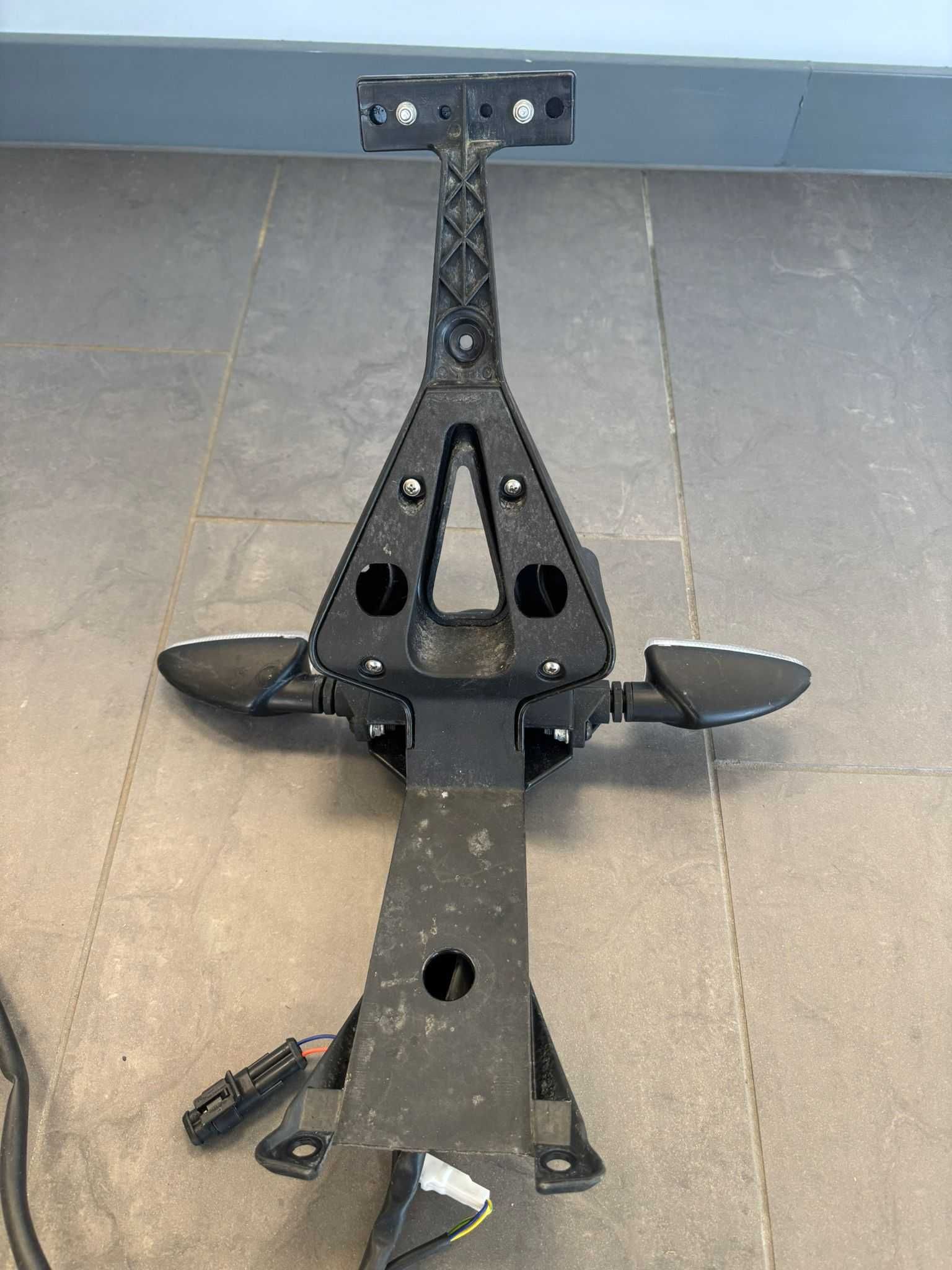 Mocowanie tablicy rejestracyjnej Ogon Aprilia RS4 RS 125