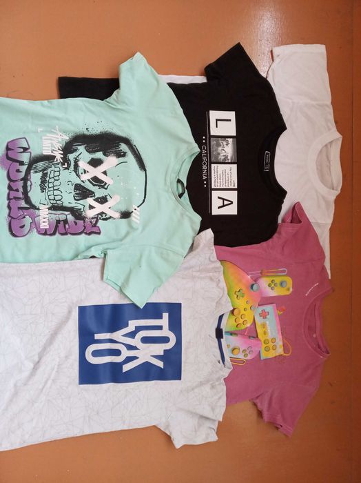 Футболки на дівчинку 135-150 см.