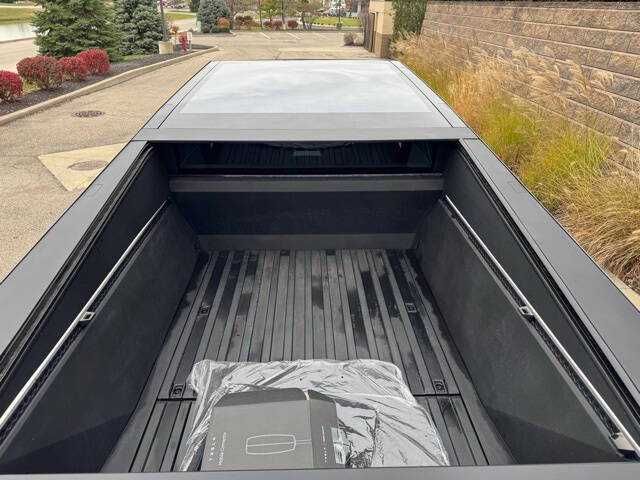 2024 Tesla Cybertruck