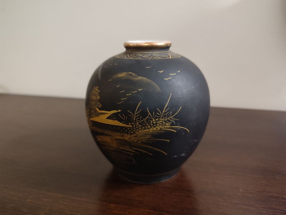 Jarra oriental antiga