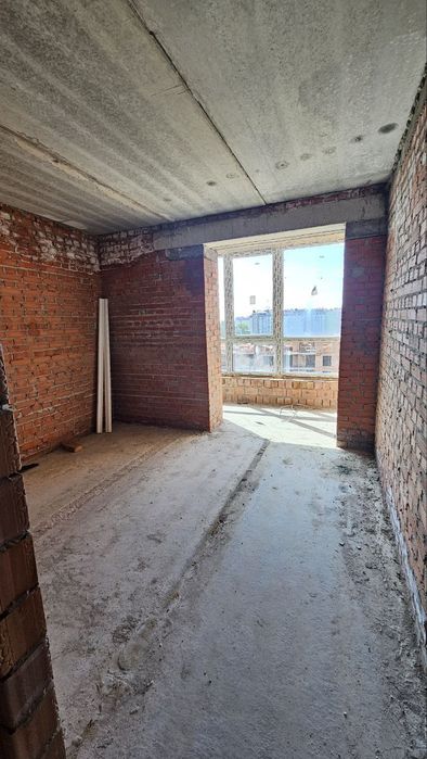 1 к Міленіум біля Озера Millennium чудова інвестиція