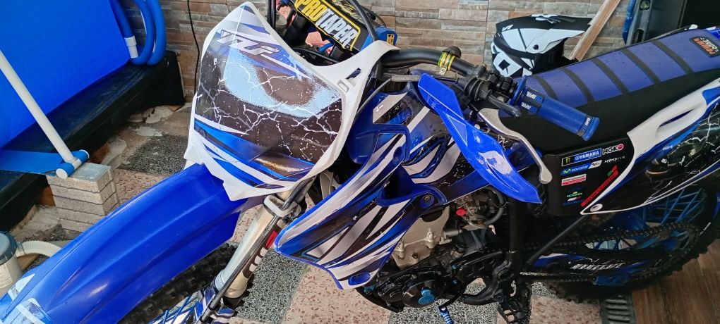Wr 400F matriculada