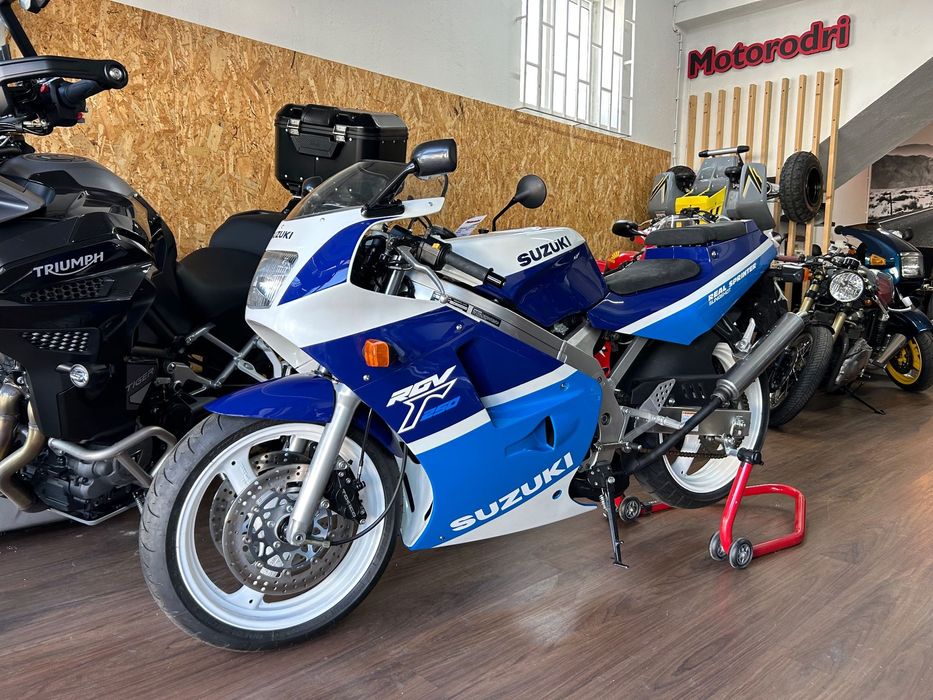 Suzuki RGV  250 VJ 21