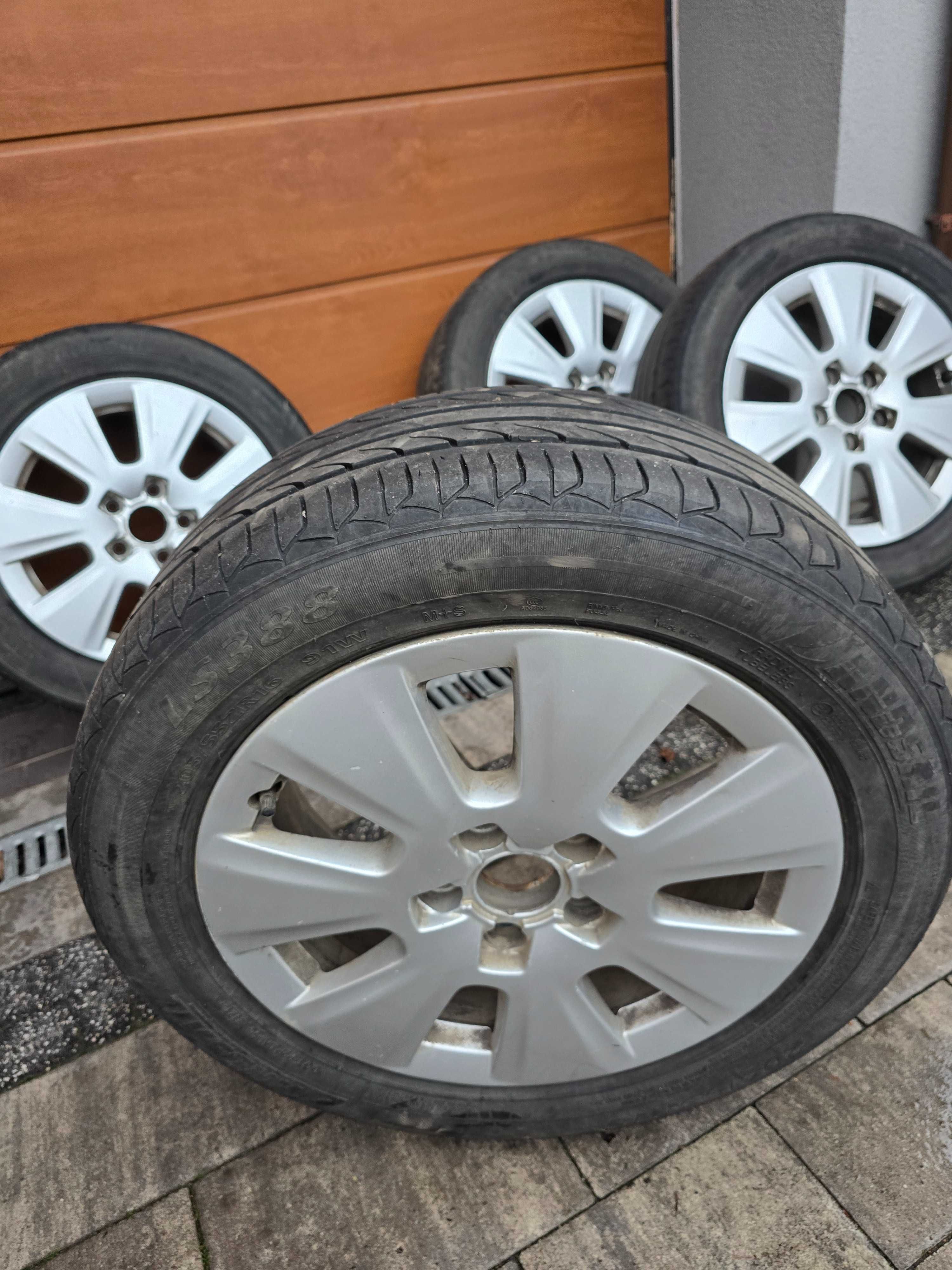 Alufelgi z oponami +pokrowce Audi A3 A4 A5 5X112 16 cali ET37 oryginał