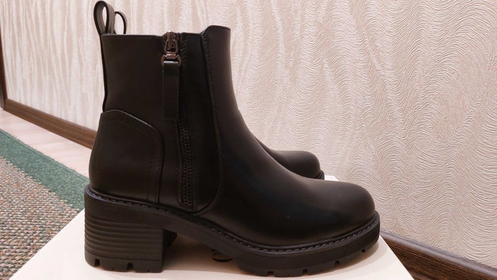 Черевики жіночі Clara Barson