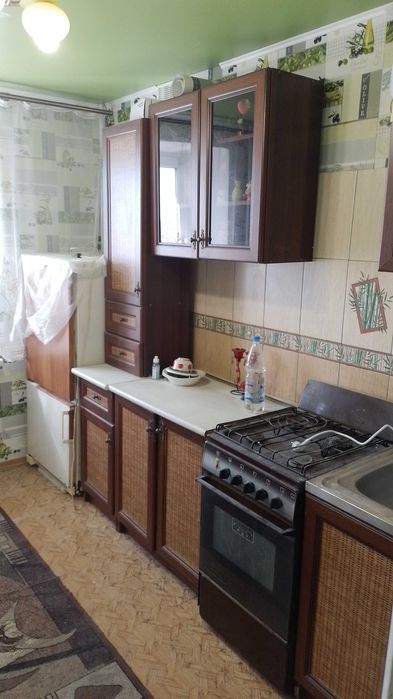 здам 3-кімнатну квартиру довгинцеве