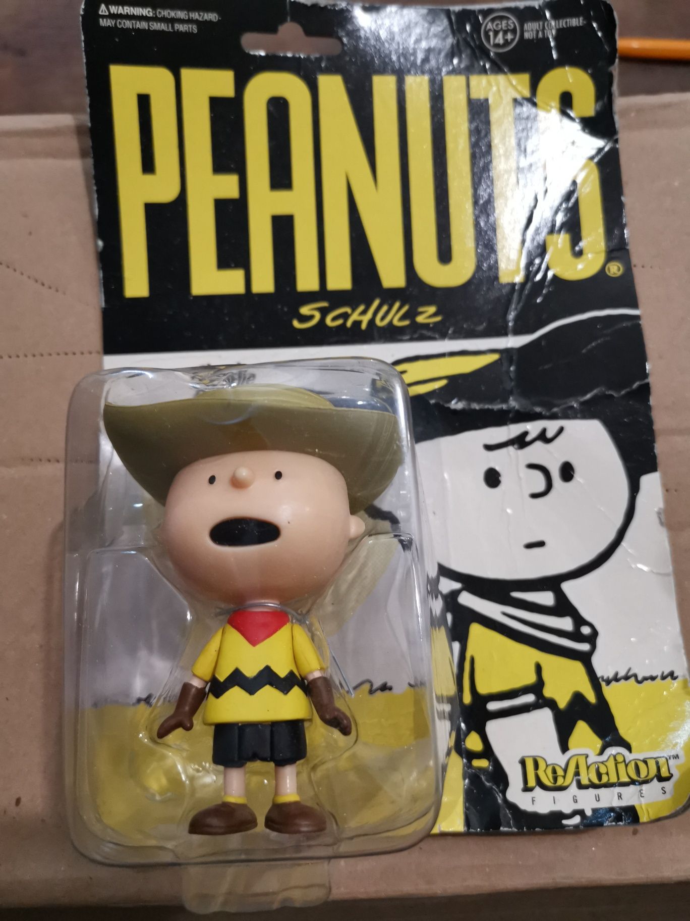 Cowboy Charlie Brown Фігурка Super7 Peanuts Reaction 
1