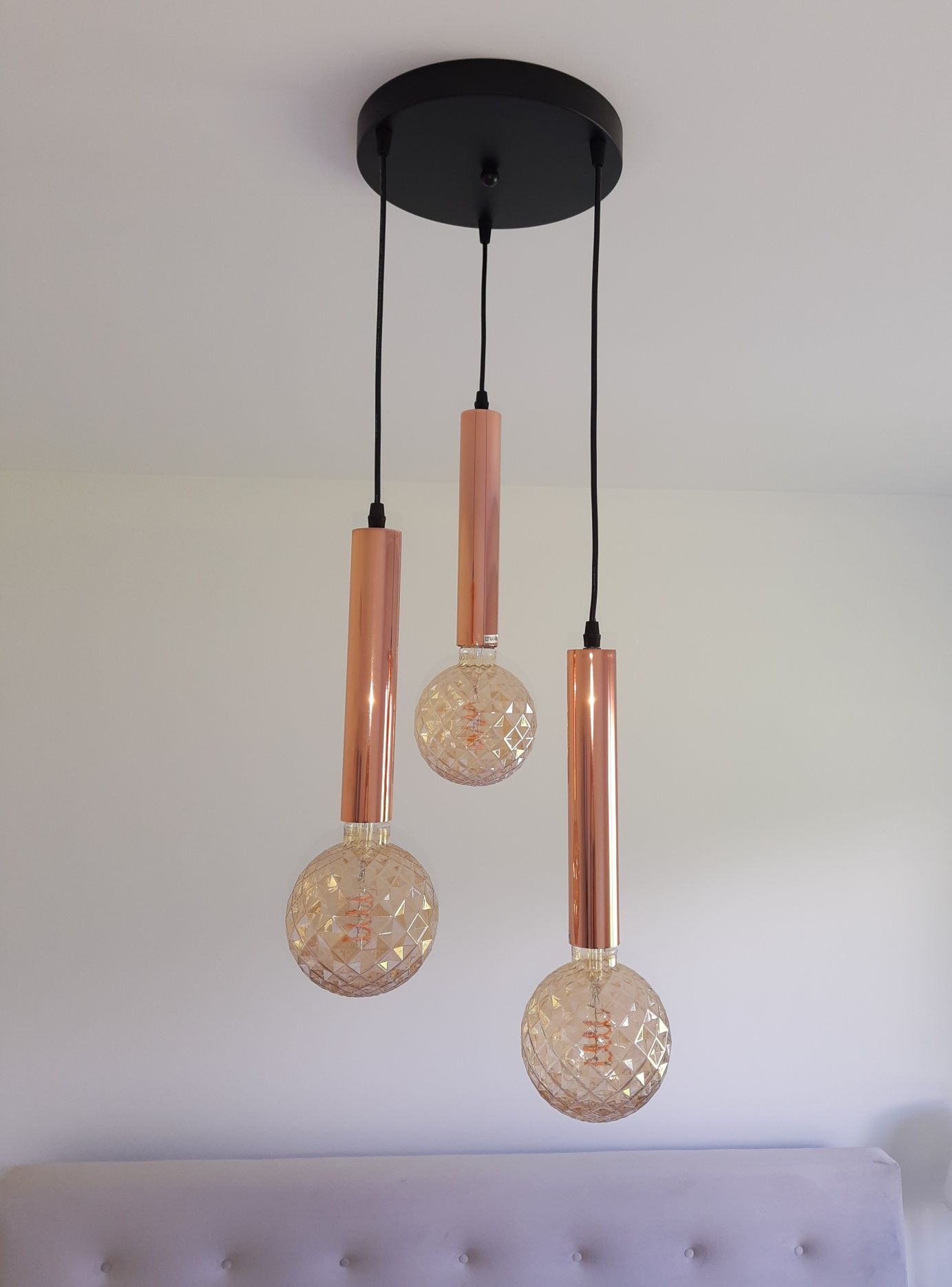Lampa wisząca 3xE27 (bez żarówek)

3x E27