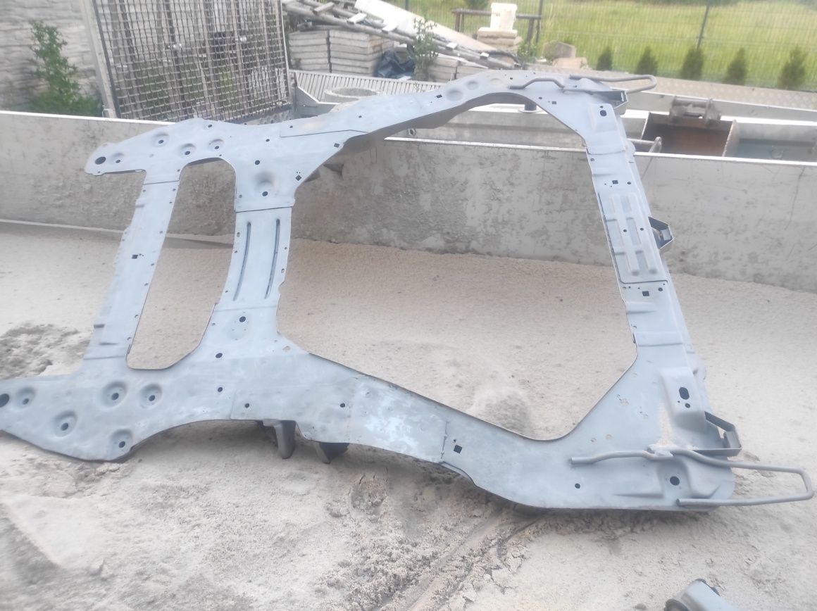 Piaskowanie maszyn urządzeń maszyn rolniczych elementów metalowych