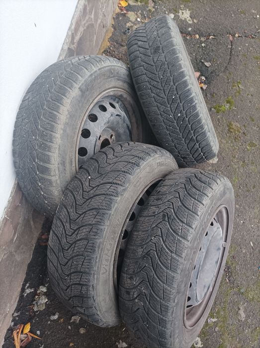 Диски з зимовою резиною R14