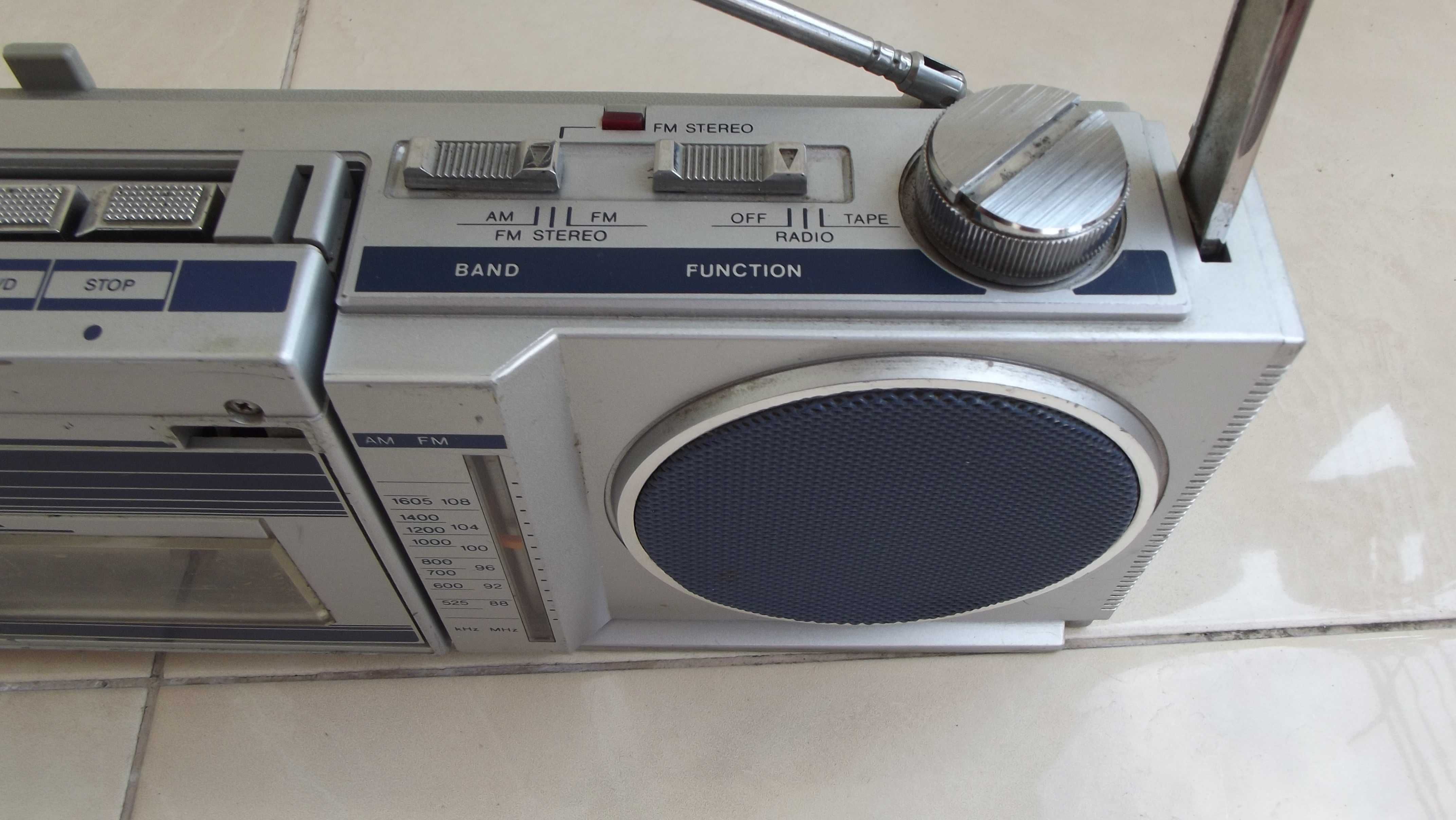 Radiomagnetofon hybrydowy UNISEF AF-2000 Made in Japan