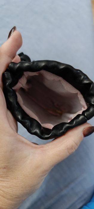 Bolsa Miss B, forrada por dentro , em bom estado