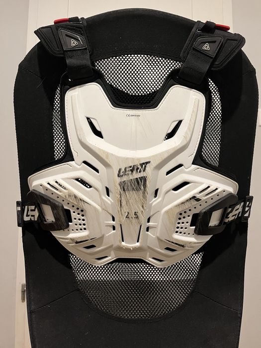 Zbroja/Buzer Leatt 2.5