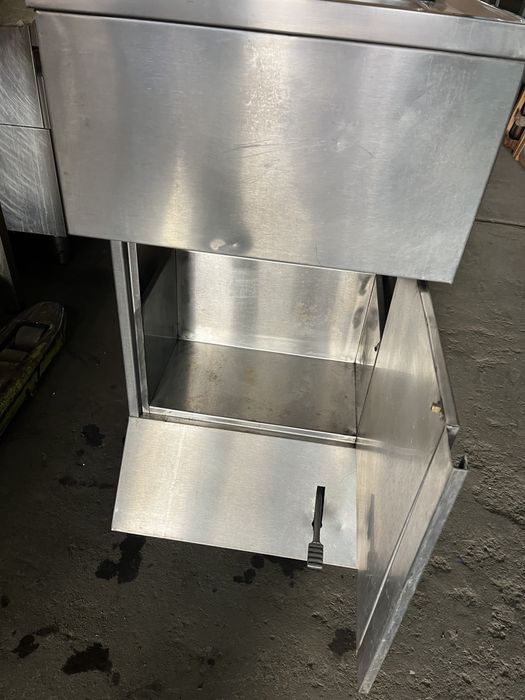 Pio em inox de Pedal com armario 50cm x 50cm