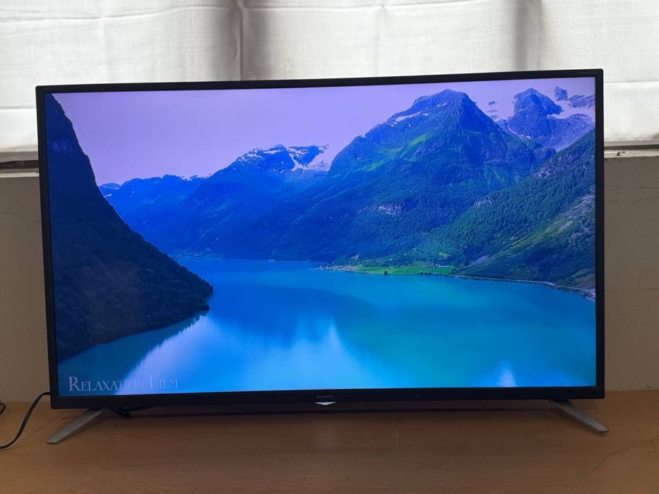 Телевізор Sharp – 40”, Full HD, Smart TV, ніжки та пульт