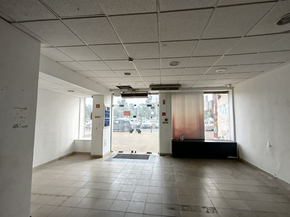 Arrendamento de espaço comercial barreiro