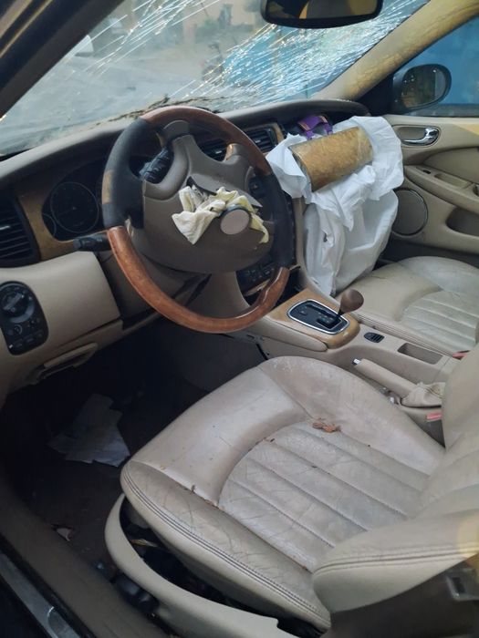 Продаж jaguar х тайп