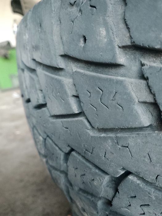 Шини kumho 215 70 15 c