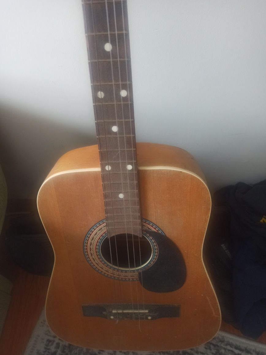 Gitara Polska brak jednej struny