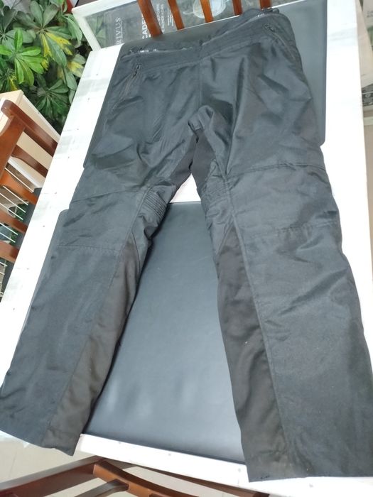 Calças motard impermeáveis com forro térmico removível