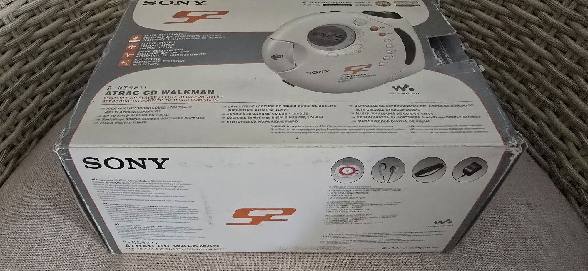 Discman Sony D-NS921F Atrac3/MP3 CD Plus Walkman Coleconadores


Son