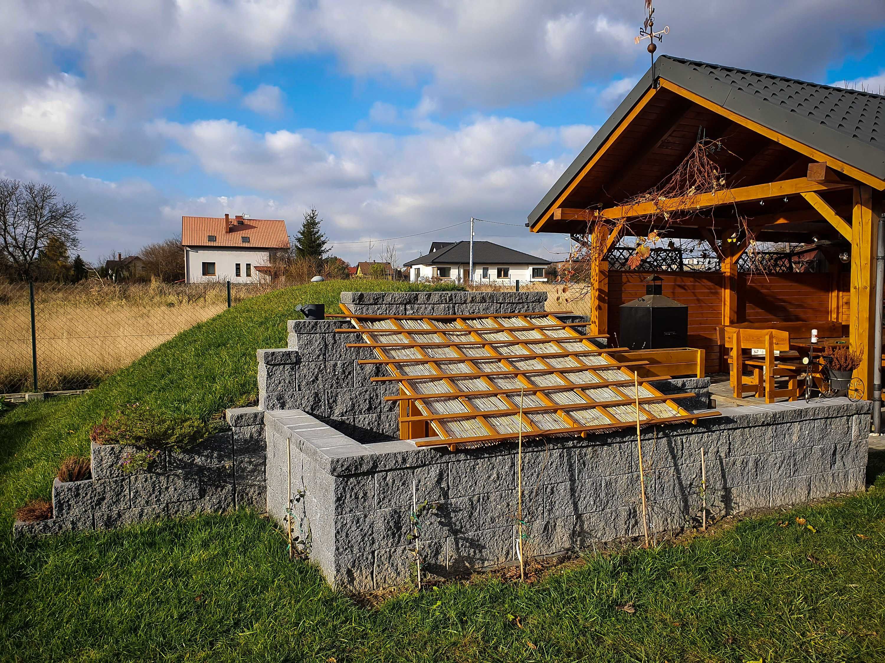 Płyta betonowa łupana daszek mur ogrodzenie grafit