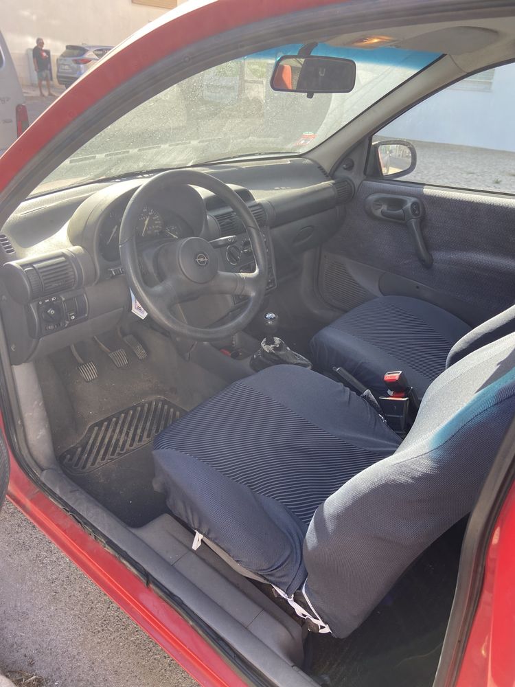 Opel corsa 1.2 b