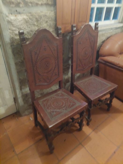 6 Cadeiras - madeira e couro