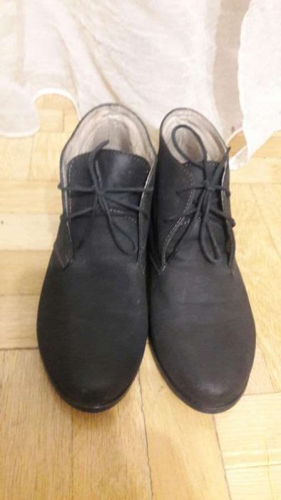 Женские  ботинки осенние