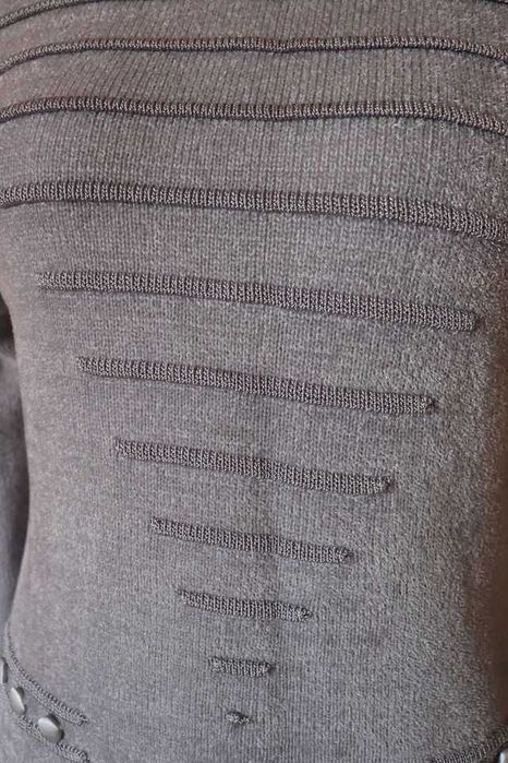 Sweter szary z połyskiem