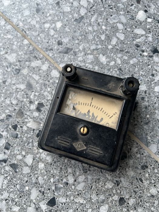 Вольтметр 1966  року