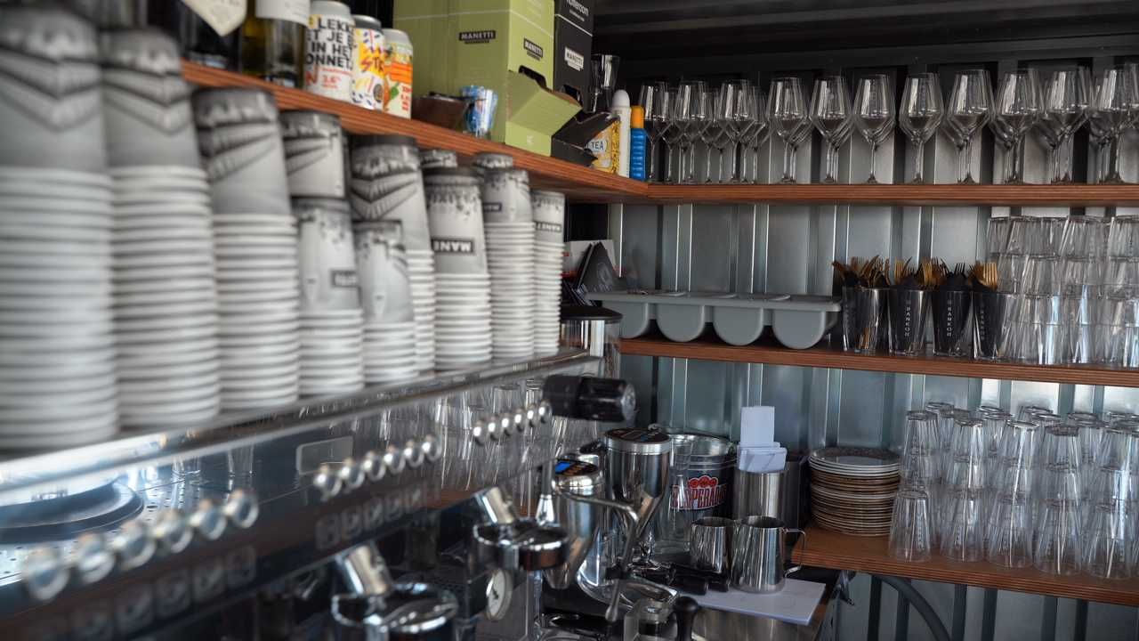 Mini Bar Cinzento 4X2 - Acessível e de Entrega rápida