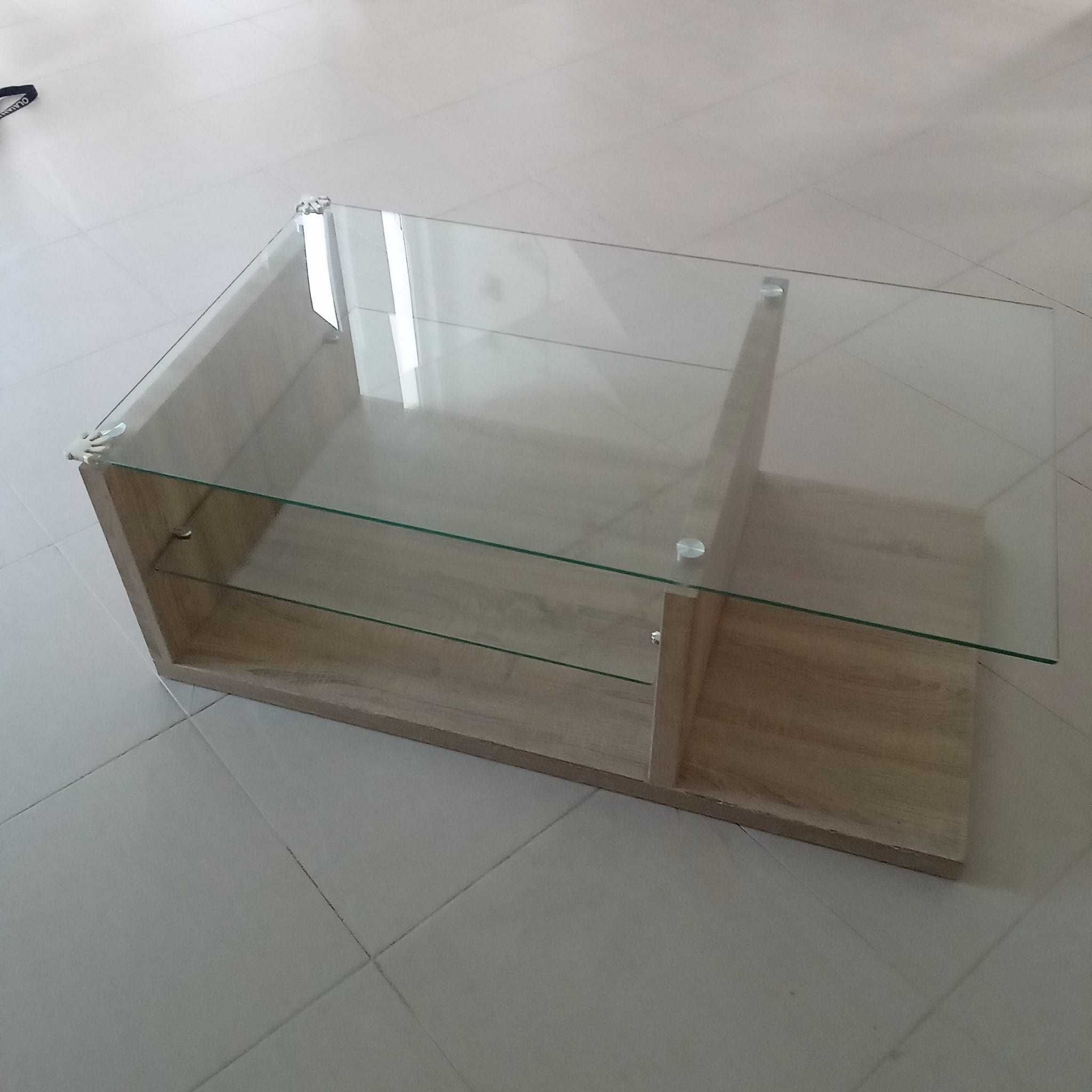 Mesa de Centro em Vidro e Mdf