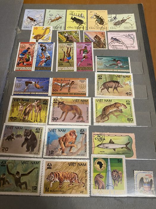 Поштові марки різні