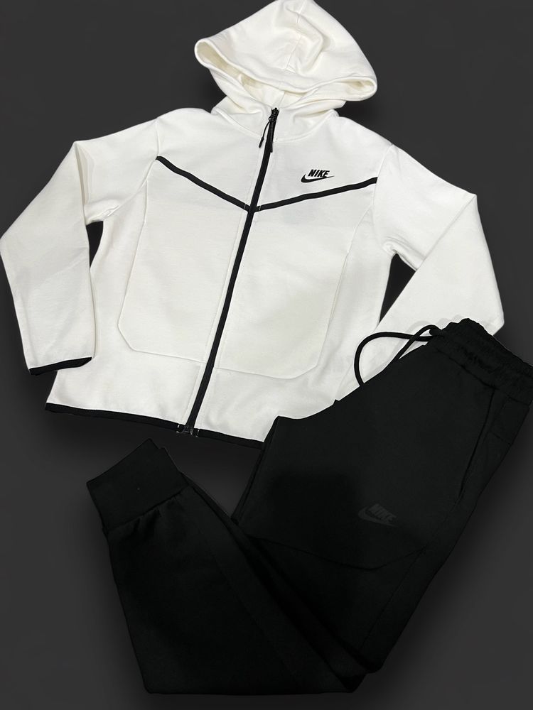 Детский спортивный костюм Nike Tech Fleece р9-16лет