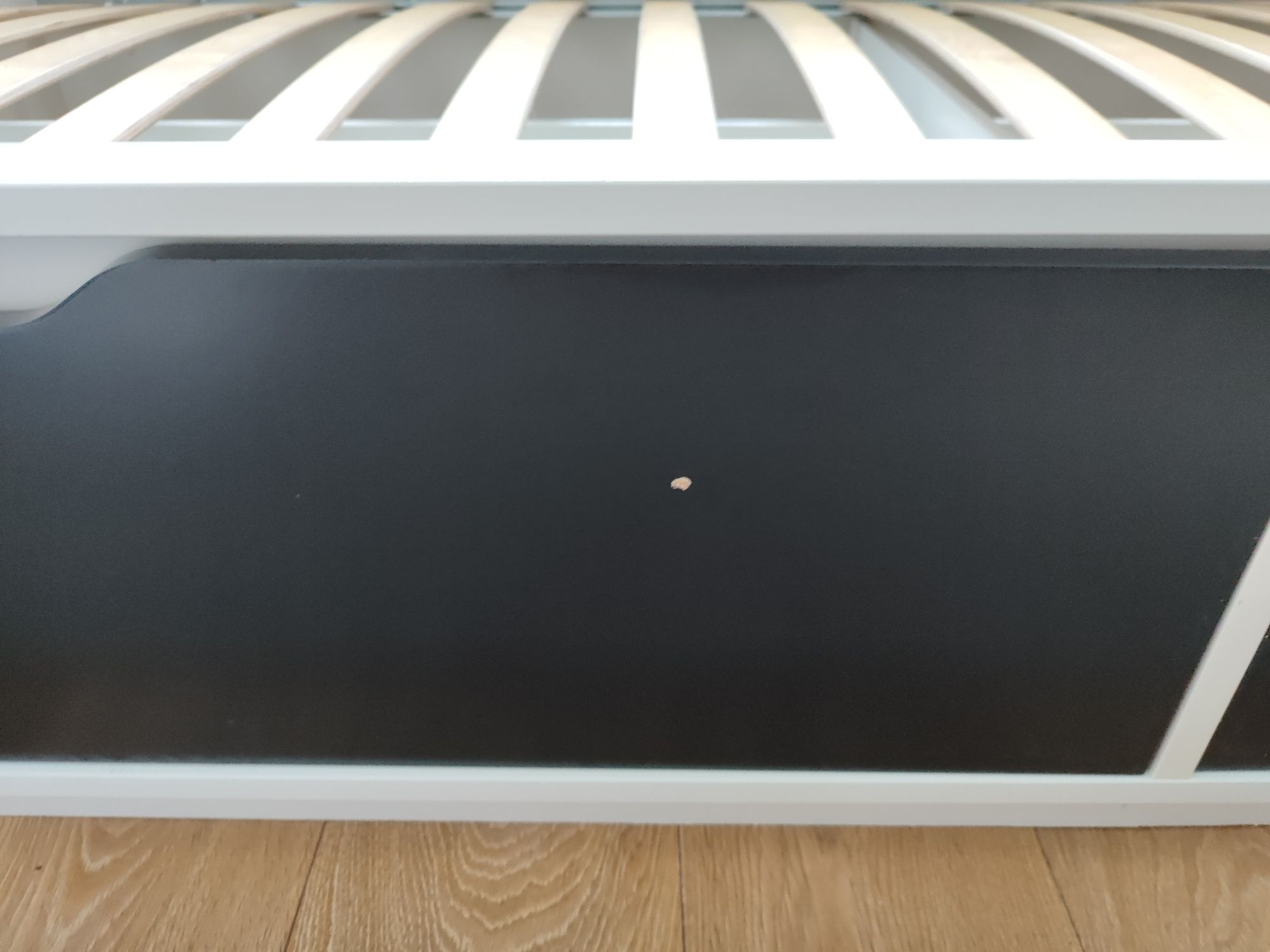 Łożko IKEA o nazwie Flaxa 90x200