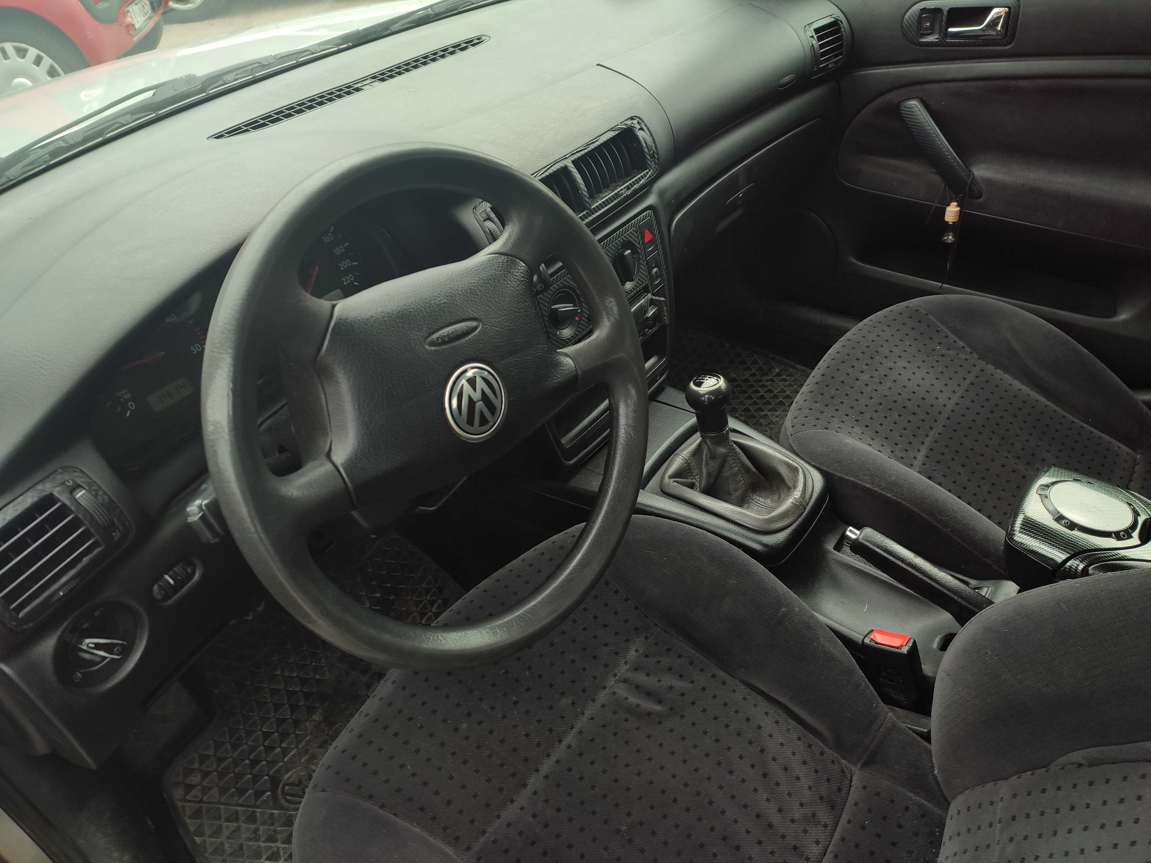 Volkswagen Passat B5 *kombi* 1.9 Tdi * Długie OC