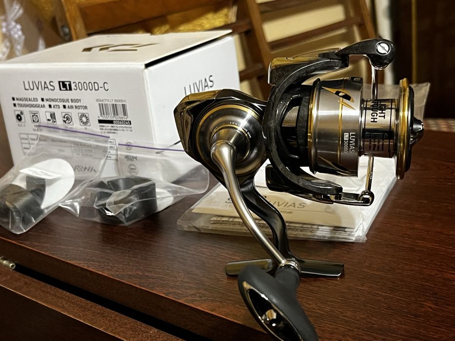 Daiwa 20 luvias 3000D-C