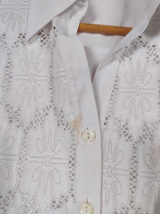 Elegancka biała koszula z długim rękawem ażurowa z koronką L 40