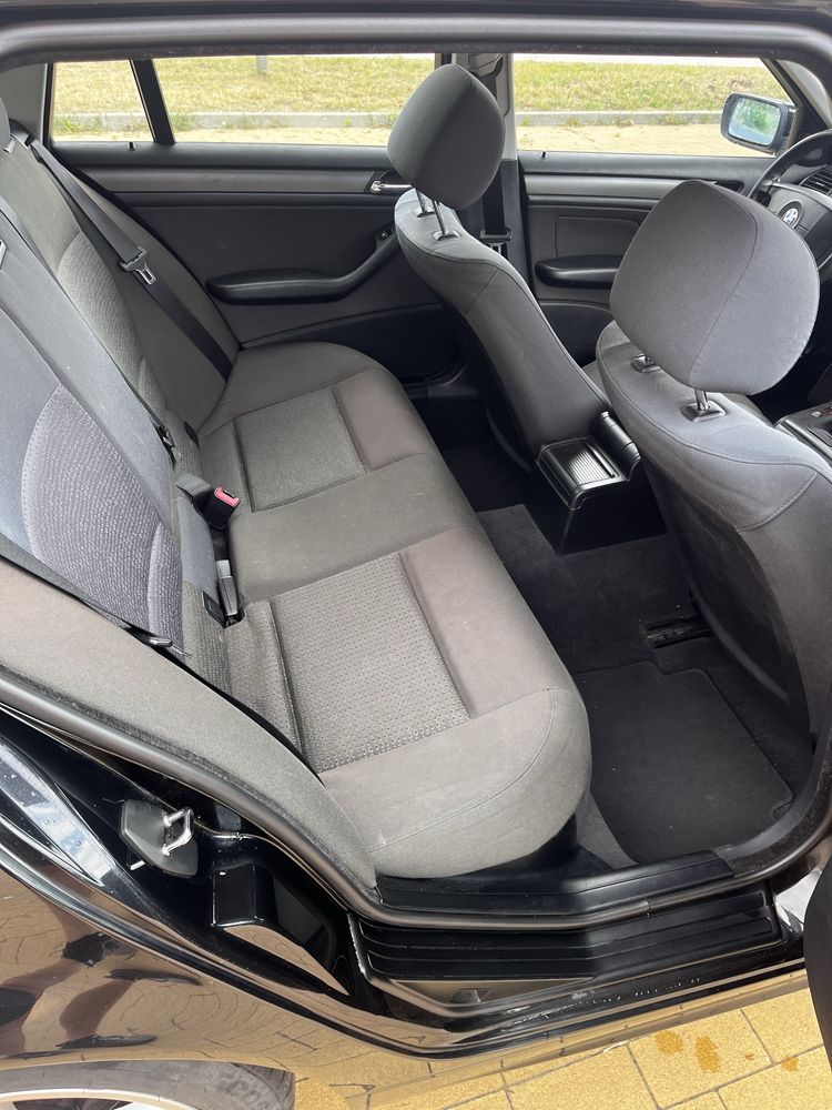 BMW e46 3 318i touring 2003 silninik z defektem N42B20A