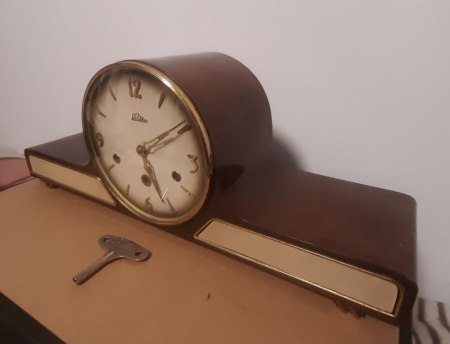 Kwadransowy zegar kominkowy Karl Lauffer – Westminster 4/4, lata 50/60