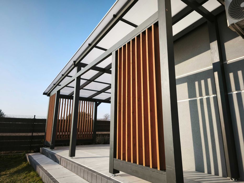 zadaszenie tarasu weranda pergola wiata poliwęglan weranda konstrukcja