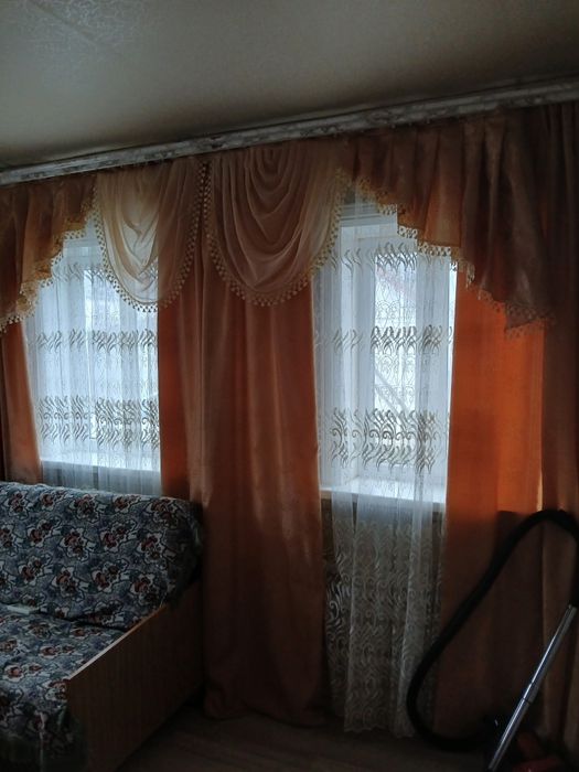 Продам 4 штори + ламбрикени на 2 вікна