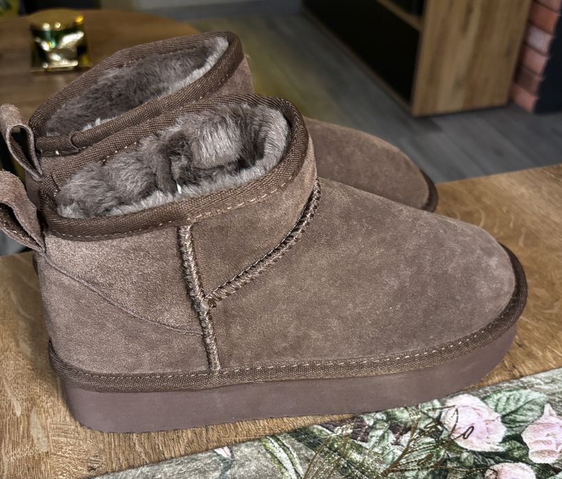 Buty typu Emu rozm. 38 Reserved