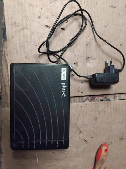 Router WiFi IDU-100 + zasilacz PolsatBOX LTE