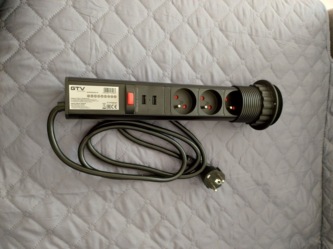 Gniazdo GTV wpuszczane w blat+USB