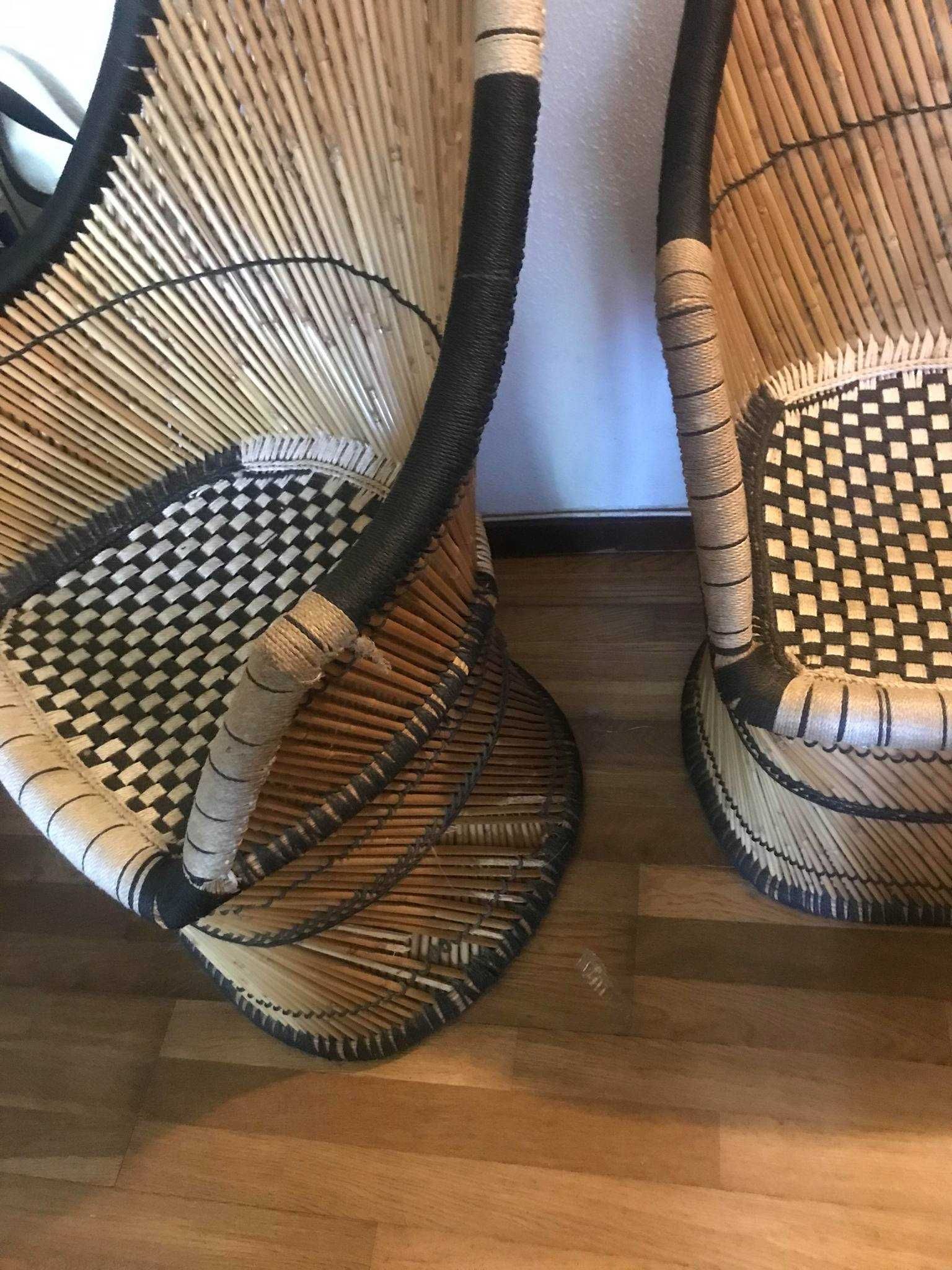 Cadeiras de bambu