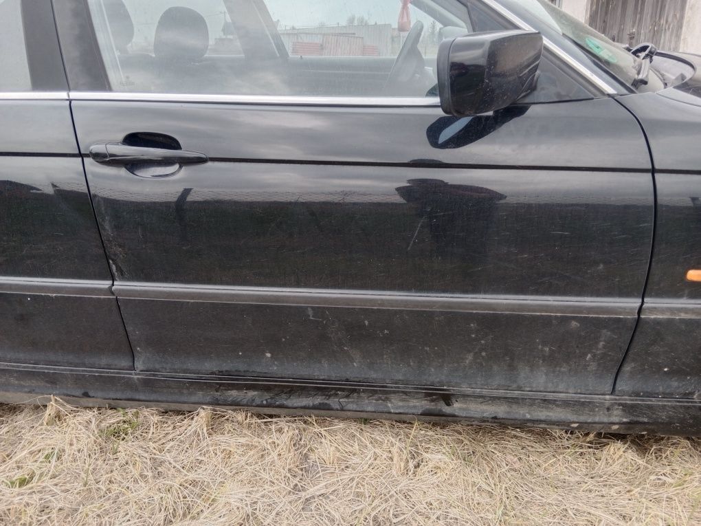 Kompletne Bez rdzy drzwi prawy przód BMW E46 Schwarz 2 II części