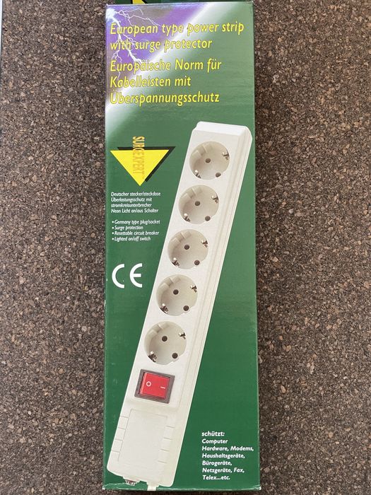Tomada electrica com 5 saidas e interrptor